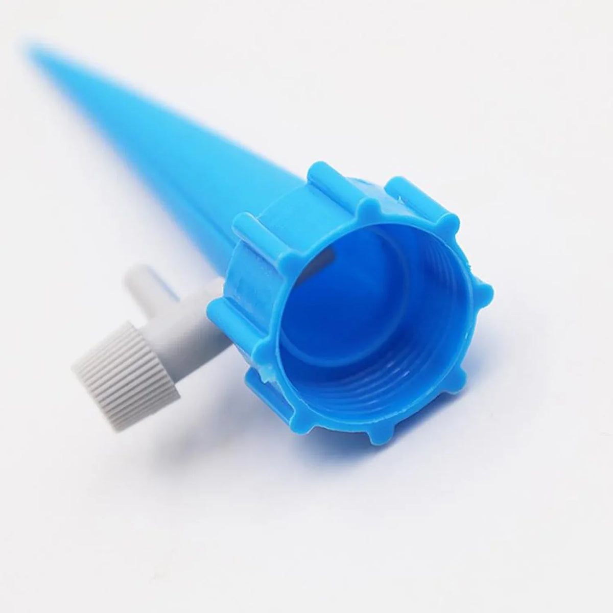 7412 Plant Watering Spikes Self Watering Spikes Water Dripper For Plants Adjustable Plant Watering Devices With Slow Release Control Valve Switch (1pc) - Zidbik